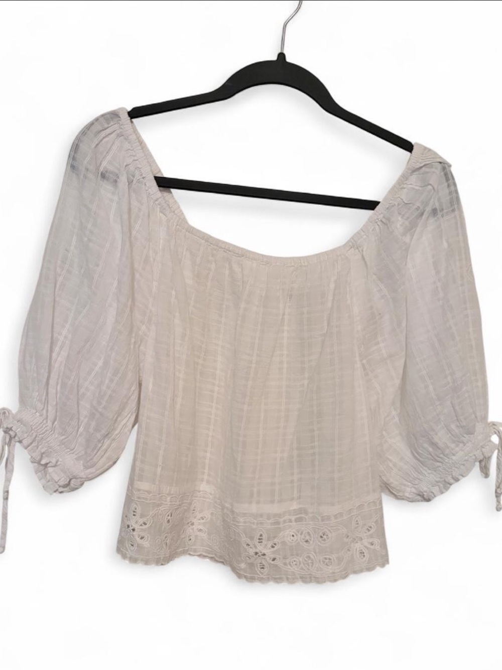American Eagle Outfitters White Off-Shoulder Peasant Blouse